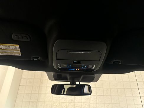 Used 2024 Ford F150 Platinum w/ FX4 Off-Road Package AWD/4WD image 36