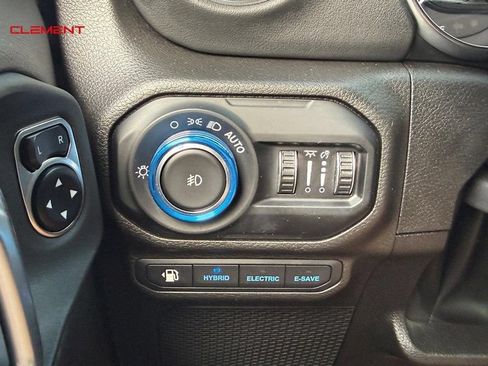 Used 2022 Jeep Wrangler Unlimited Rubicon 4xe w/ Cold Weather Group AWD/4WD image 26