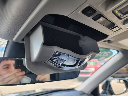 Used 2020 Toyota Highlander XLE image 51