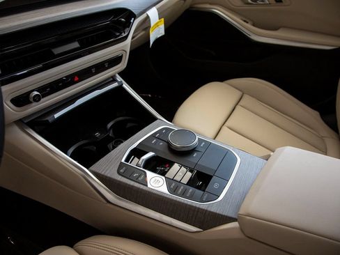 Used 2026 BMW 330i Sedan RWD image 16