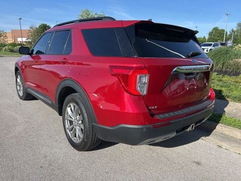 Used 2021 Ford Explorer XLT w/ Equipment Group 202A AWD/4WD image 4