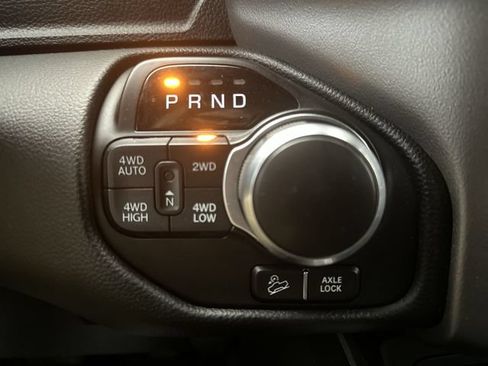 Used 2019 RAM 1500 Big Horn AWD/4WD image 23
