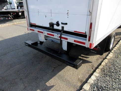 Used 2019 Ford E-450 and Econoline 450 Super Duty w/ Exterior Upgrade Package image 5