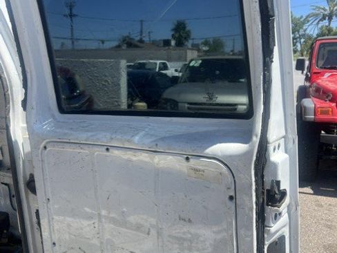 Used 2005 Chevrolet Astro RWD image 19