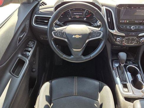 Used 2023 Chevrolet Equinox Premier image 11