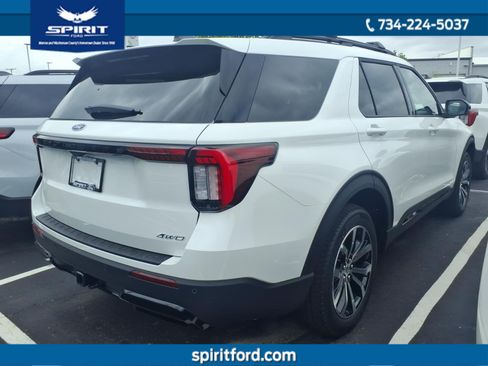 New 2026 Ford Explorer ST-Line AWD/4WD image 3