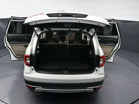 Used 2022 Honda Pilot Touring image 29