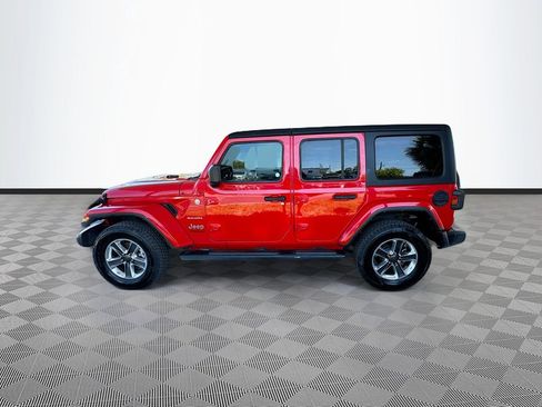 Used 2022 Jeep Wrangler Unlimited Sahara w/ Cold Weather Group AWD/4WD image 9