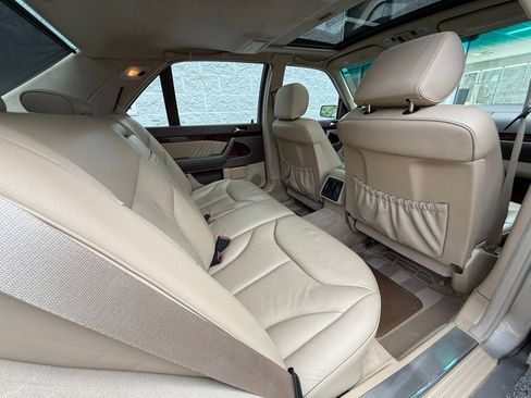 Used 1995 Mercedes-Benz S 500 Sedan image 51