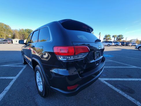 Used 2016 Jeep Grand Cherokee Laredo w/ Quick Order Package 23E image 9