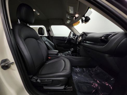 Used 2017 MINI Cooper Clubman ALL4 image 22