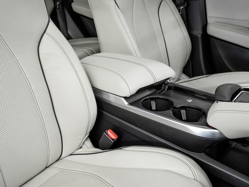 Certified 2025 Acura RDX SH-AWD w/ Advance Package image 21