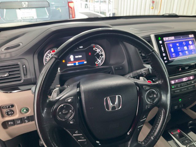 Used 2016 Honda Pilot Touring image 7