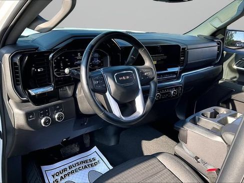 Used 2024 GMC Sierra 1500 Elevation w/ X31 Off-Road Package AWD/4WD image 14