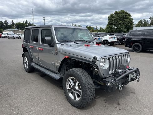 Certified 2020 Jeep Wrangler Unlimited Sahara AWD/4WD image 6
