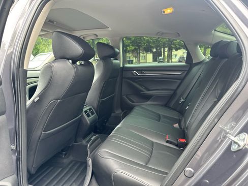 Used 2020 Honda Accord Touring image 6
