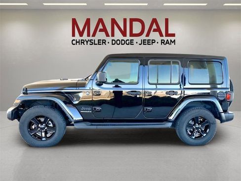 Used 2023 Jeep Wrangler Altitude image 9