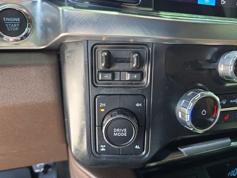 Used 2025 Ford F250 King Ranch AWD/4WD image 23
