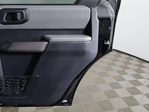 Used 2021 Ford Bronco Black Diamond image 19