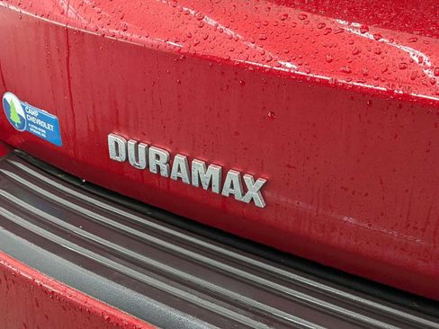 Certified 2024 Chevrolet Suburban RST w/ Luxury Package image 12