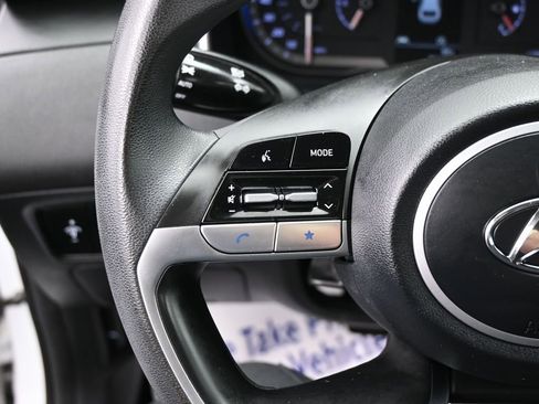 Used 2022 Hyundai Tucson SE image 18