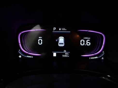 Used 2025 Kia Soul LX FWD image 21