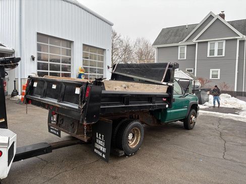 Used 2004 Chevrolet Silverado 3500 4x4 Regular Cab w/ Snow Plow Prep Package image 8