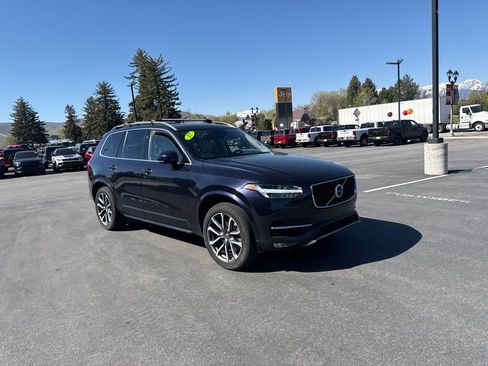 Used 2017 Volvo XC90 T6 Momentum w/ Vision Package AWD/4WD image 3