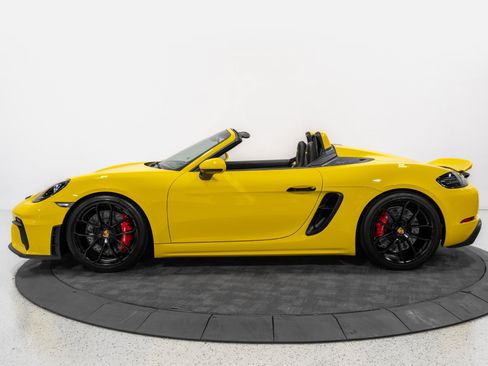 Used 2022 Porsche 718 Boxster Spyder RWD image 4
