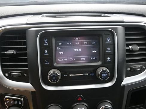 Used 2022 RAM 1500 Classic SLT AWD/4WD image 21