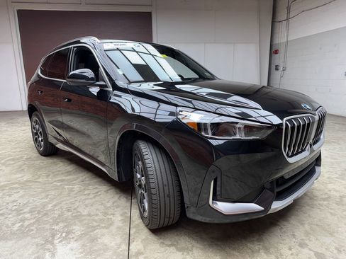 Certified 2025 BMW X1 xDrive28i AWD/4WD image 8