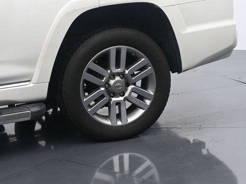 Used 2011 Toyota 4Runner Limited AWD/4WD image 13