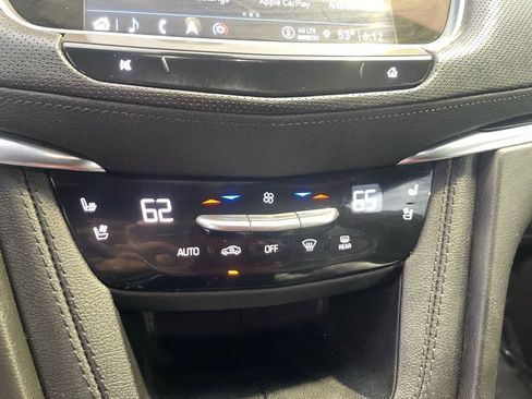 Used 2023 Cadillac XT5 Premium Luxury image 14