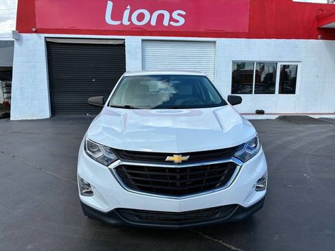 Used 2021 Chevrolet Equinox LS w/ LS Convenience Package AWD/4WD image 1