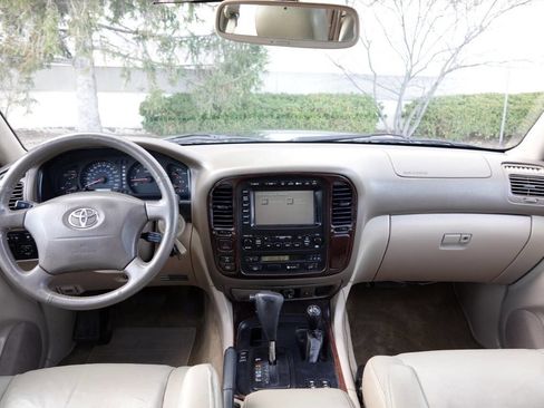 Used 2002 Toyota Land Cruiser AWD/4WD image 88