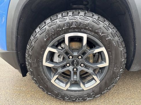 Certified 2025 Chevrolet Equinox ACTIV image 9