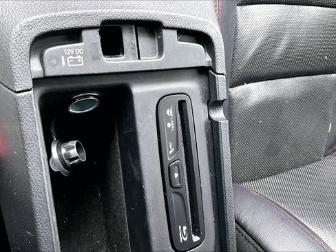 Used 2018 Dodge Durango R/T w/ Technology Group image 33