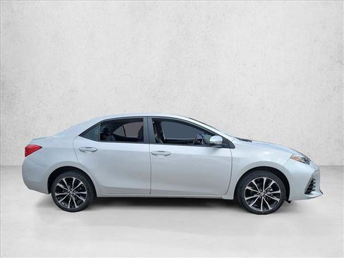 Used 2019 Toyota Corolla SE image 4