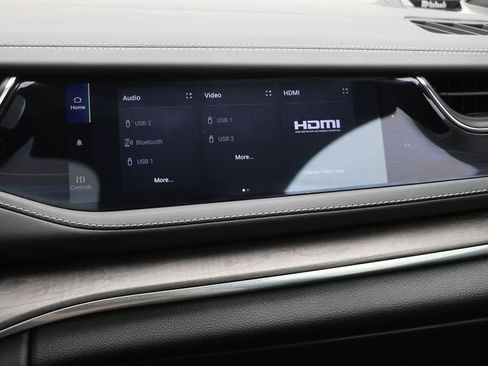 Used 2023 Jeep Grand Cherokee Overland w/ Luxury Tech Group IV image 30