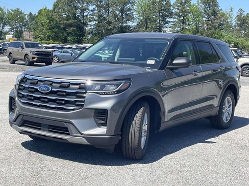 New 2026 Ford Explorer Active RWD image 5
