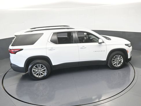 Used 2023 Chevrolet Traverse LT image 53