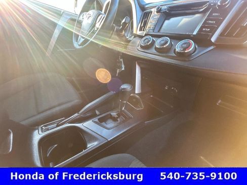 Used 2017 Toyota RAV4 LE image 22