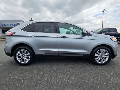 Used 2022 Ford Edge Titanium AWD/4WD image 8