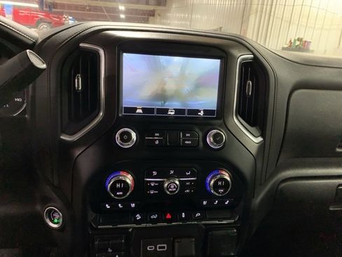 Used 2021 GMC Sierra 1500 AT4 w/ AT4 Preferred Package image 13
