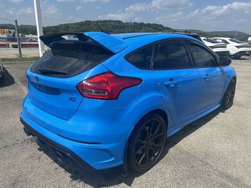 Used 2017 Ford Focus RS AWD/4WD image 3