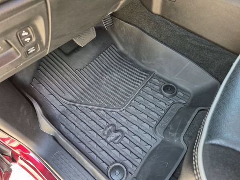 Used 2023 RAM 1500 Laramie AWD/4WD image 24