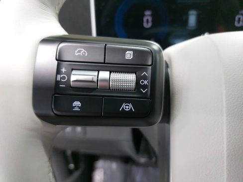Used 2025 Hyundai Santa Fe SEL AWD/4WD image 18