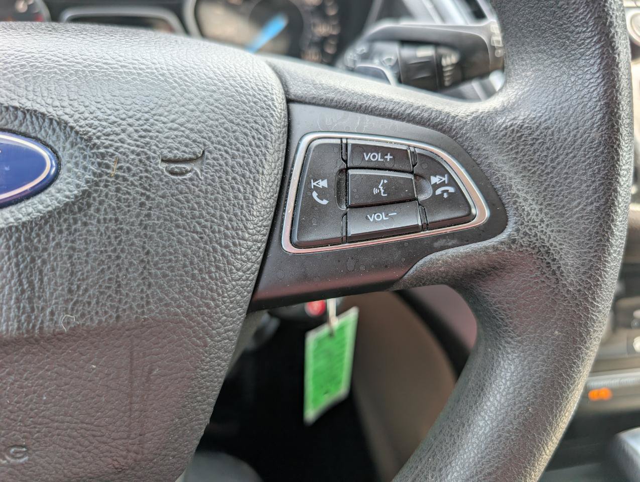 Used 2017 Ford Escape SE FWD image 21