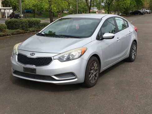Used 2016 Kia Forte LX w/ LX Popular Plus Package FWD image 1