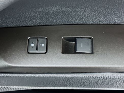 Used 2024 Toyota Camry SE w/ Convenience Package image 29